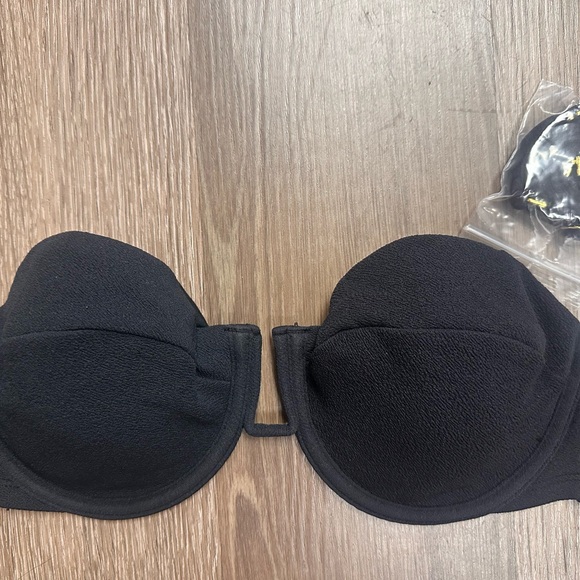 Shade & Shore Black Swim Top NWT 36D Separates - Picture 1 of 4